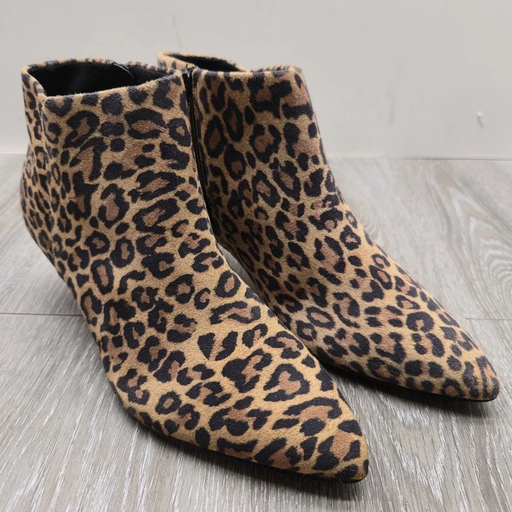 Clarks Linvale Sea Leopard Print Leather Kitten Heel Ankle‎ Boots Womens 6.5 M